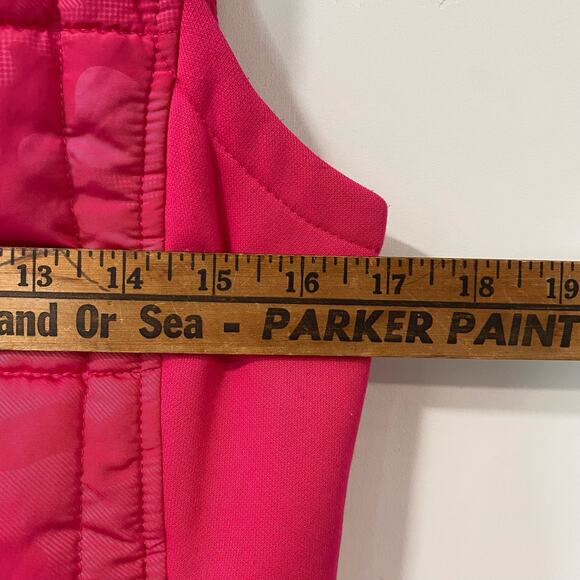 Ariat Women's Hybrid Camo Puffer Vest Stretch Side Panels Hot Pink Small - Picture 8 of 9